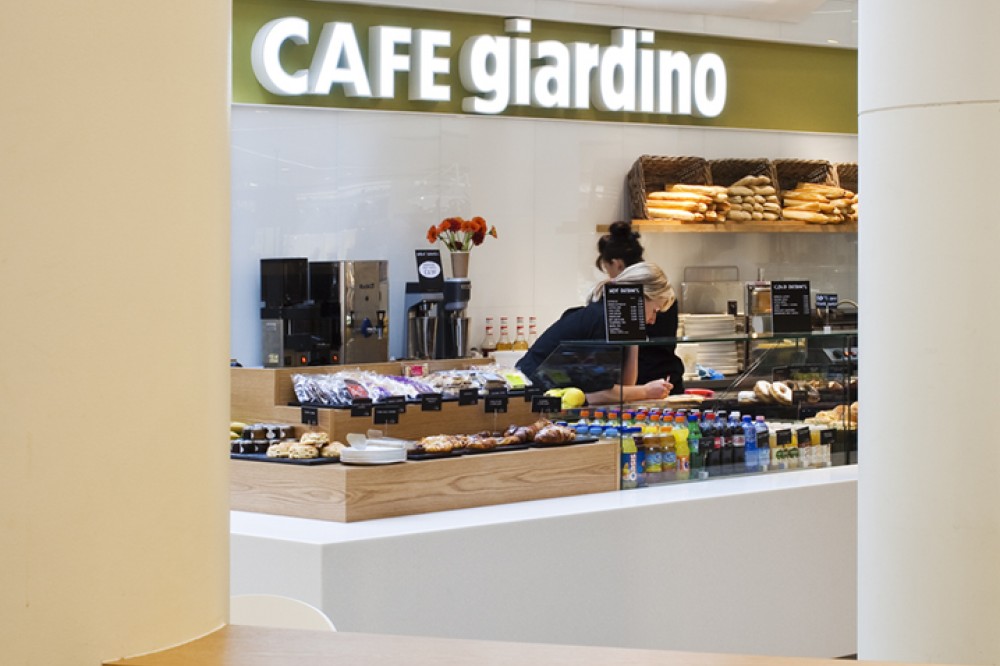 Lifeforms Cafe Giardino Lakeside 